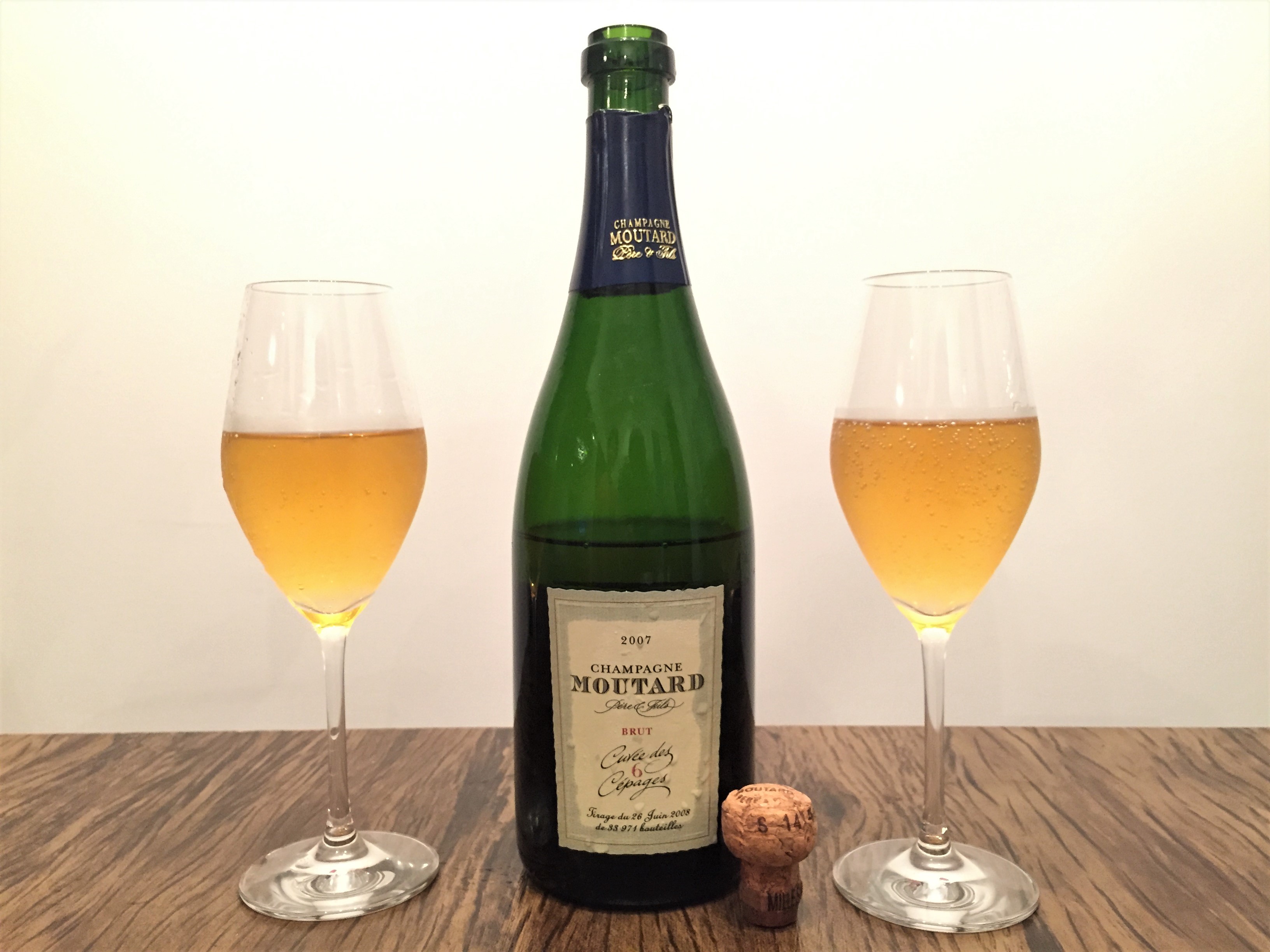 Champanhe Moutard Cuvée 6 Cépages Brut 2007