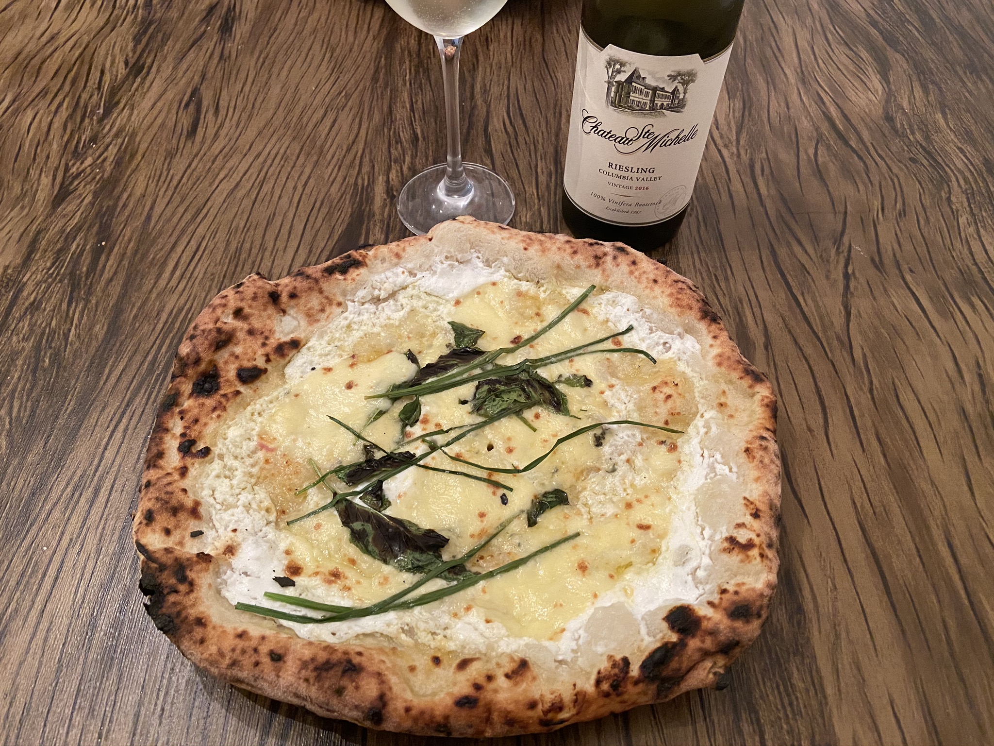 Vinho branco pizza harmonização